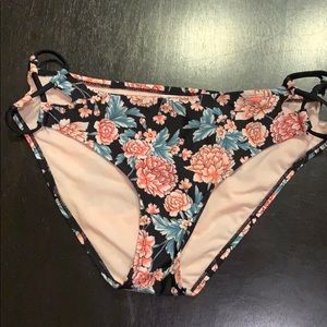 Floral bikini bottom